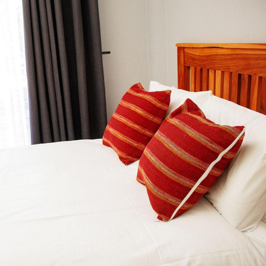 R Executive Apartments Хараре Екстериор снимка