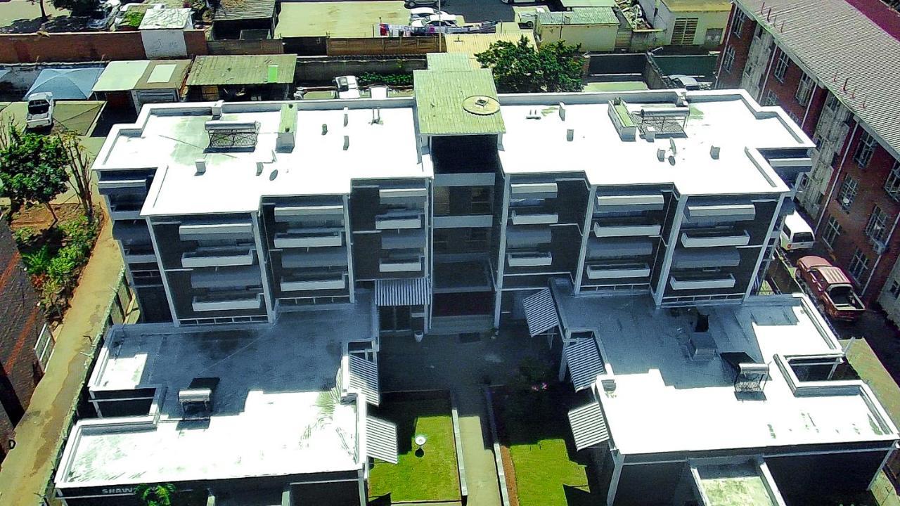 R Executive Apartments Хараре Екстериор снимка