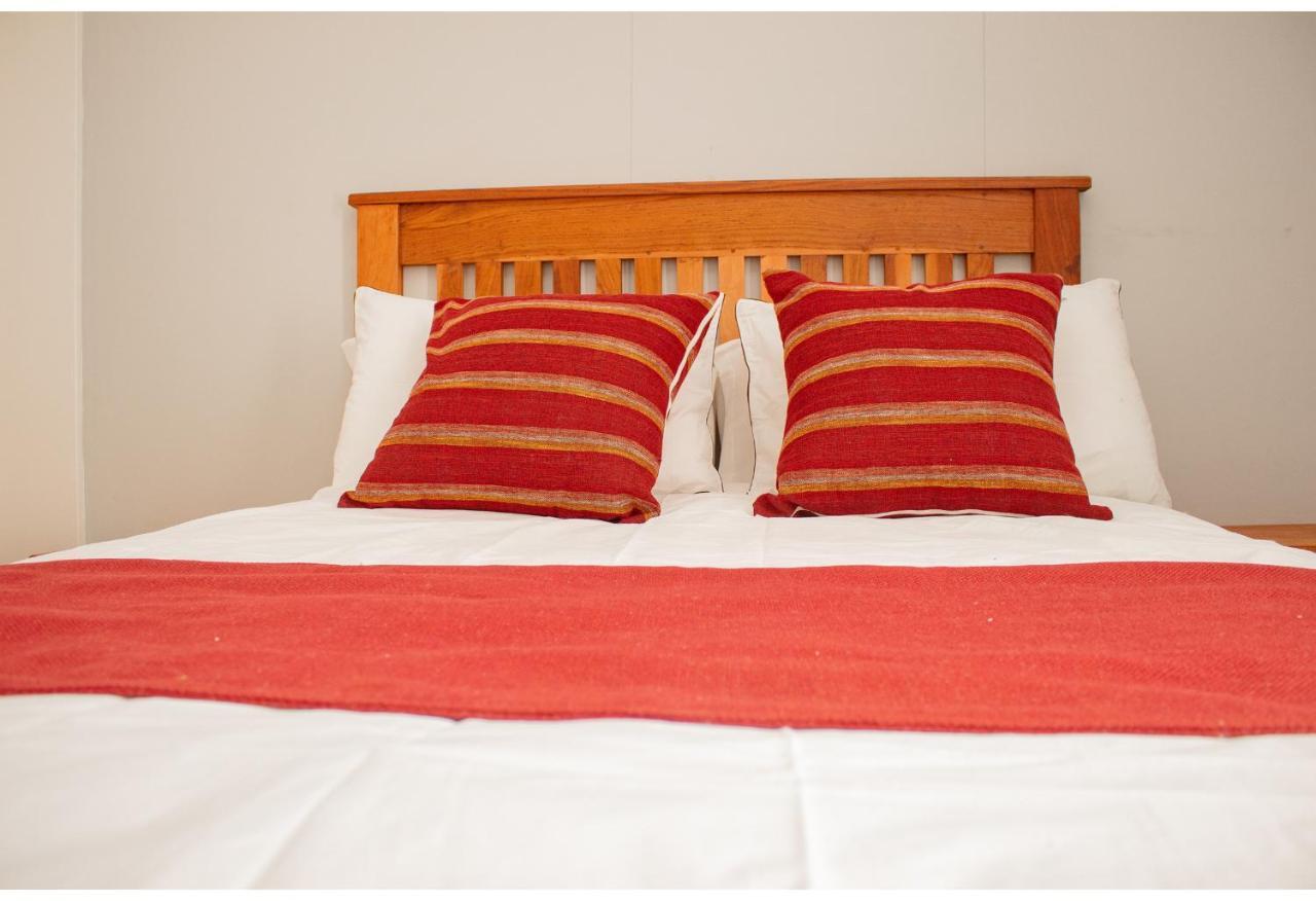 R Executive Apartments Хараре Екстериор снимка