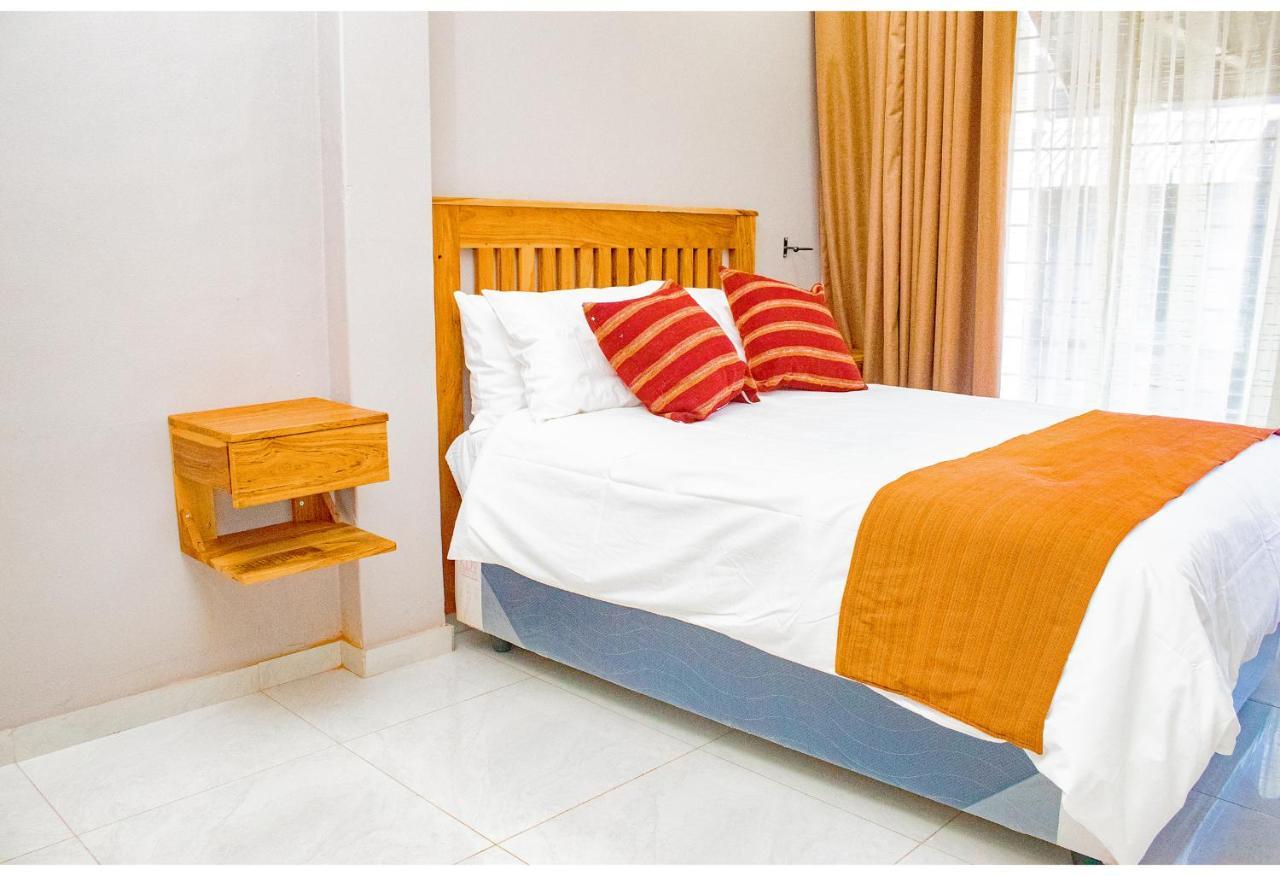 R Executive Apartments Хараре Екстериор снимка