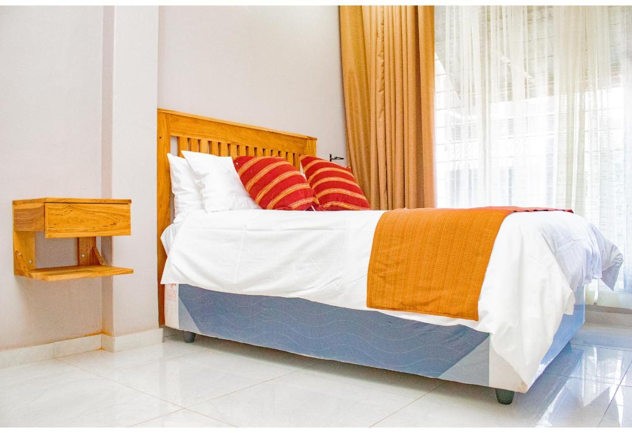 R Executive Apartments Хараре Екстериор снимка
