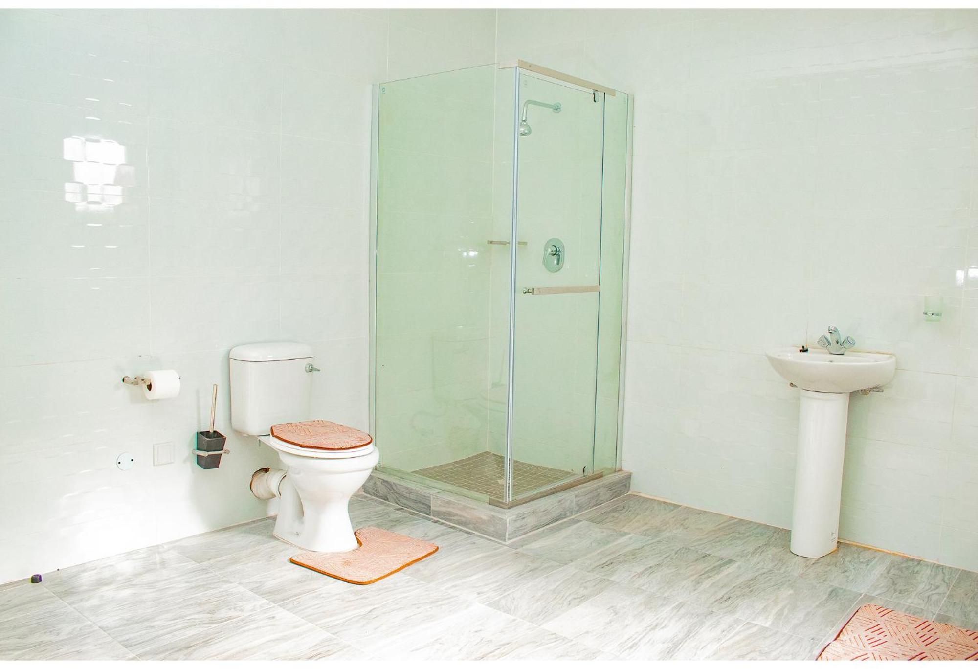 R Executive Apartments Хараре Екстериор снимка