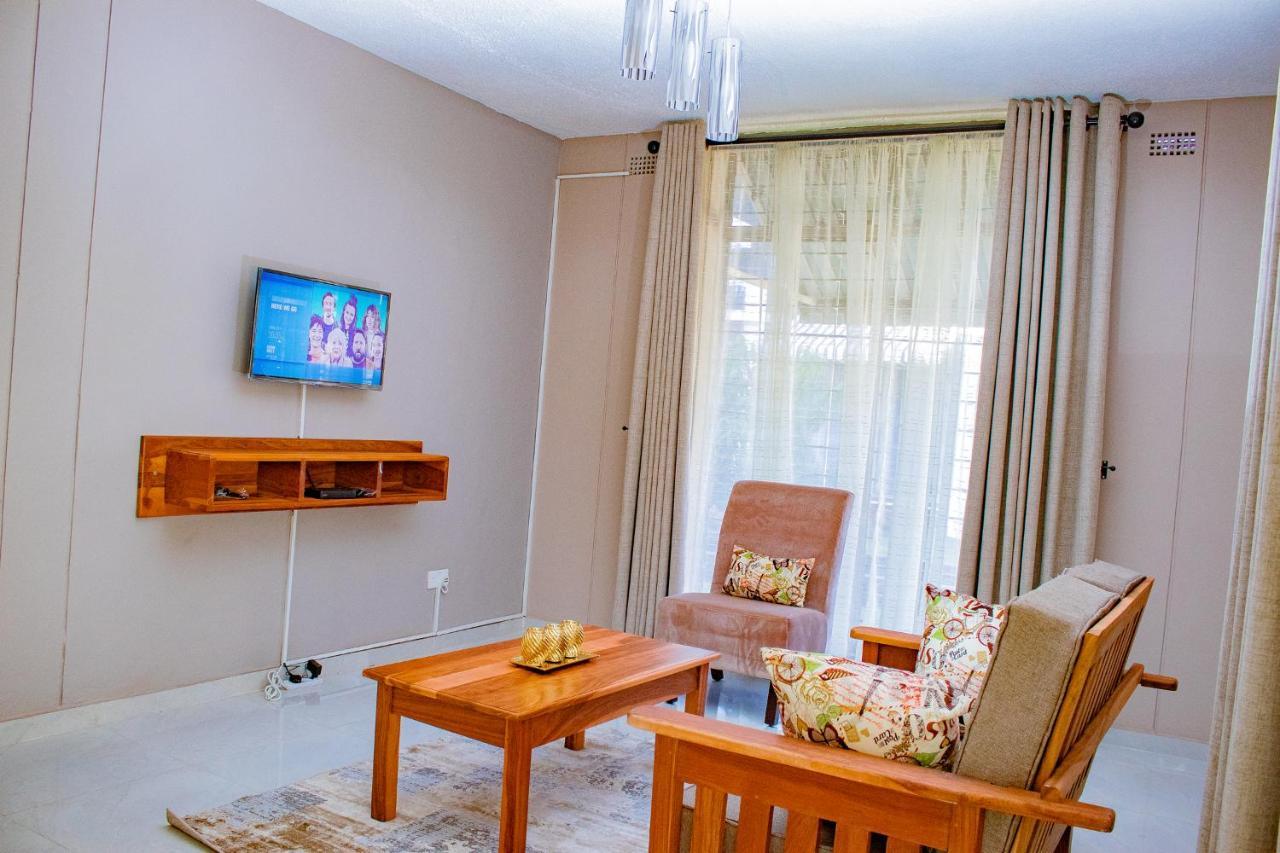 R Executive Apartments Хараре Екстериор снимка