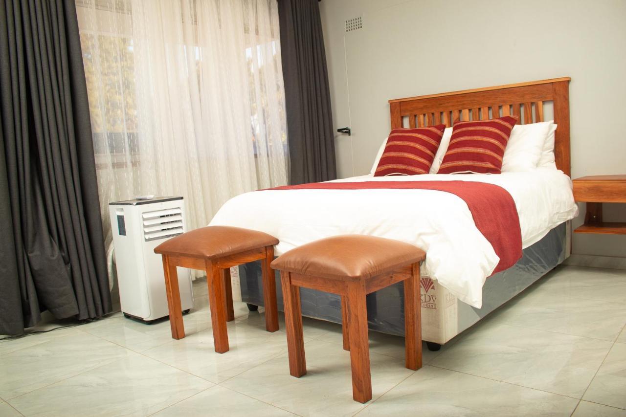 R Executive Apartments Хараре Екстериор снимка